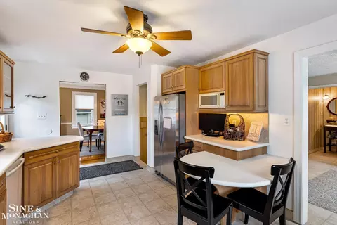 787 Lincoln, Grosse Pointe, MI 48230 photo 10