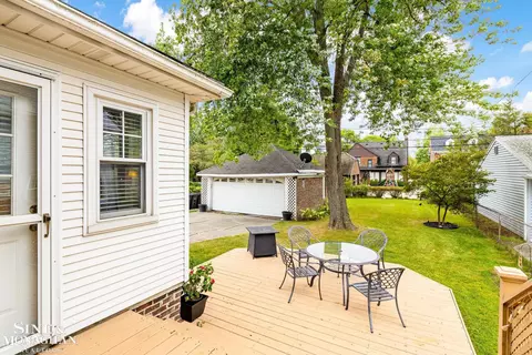 787 Lincoln, Grosse Pointe, MI 48230 photo 23