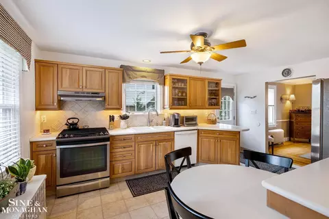 787 Lincoln, Grosse Pointe, MI 48230 photo 9