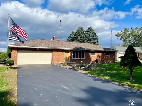 15822 Ida Ctr, Petersburg, MI 49270