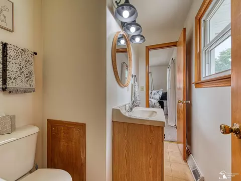 1220 Mccormick, Monroe, MI 48162 photo 13