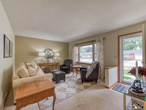 1220 Mccormick, Monroe, MI 48162 photo 3