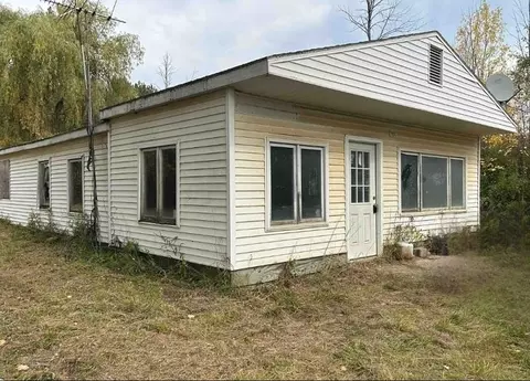 11351 E Mannsiding, Gladwin, MI 48624