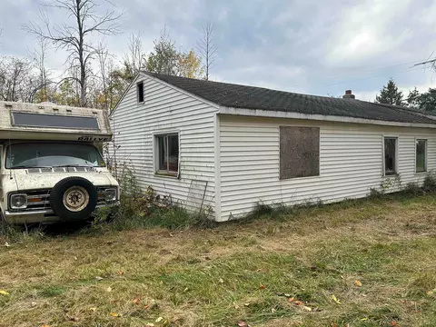 11351 E Mannsiding, Gladwin, MI 48624 photo 4
