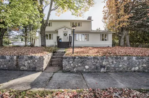 520 Wilson, Kingsford, MI 49802