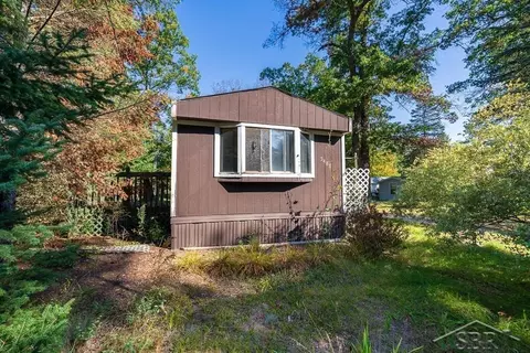 5488 Morrow, Gladwin, MI 48624 photo 3
