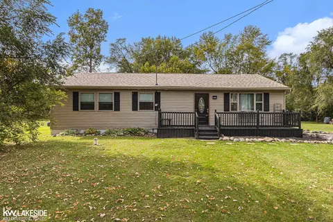1190 Adams, Burton, MI 48509