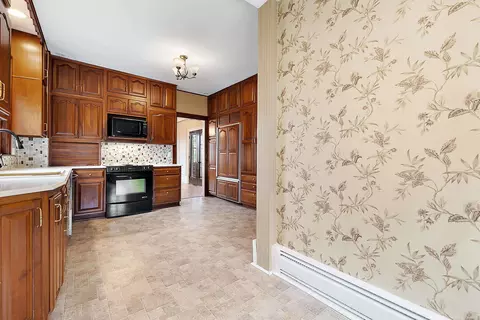 1371 Bedford, Grosse Pointe Park, MI 48230 photo 14