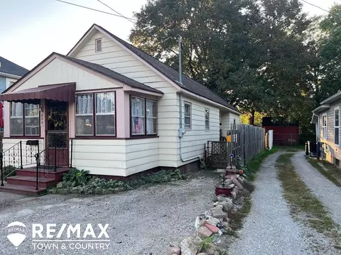 609 Center, Clio, MI 48420