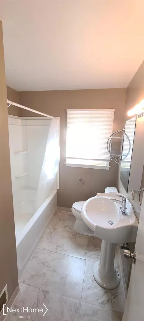 4914 Miami, Flint, MI 48504 photo 5