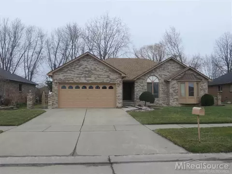 46168 Snowbird, Macomb, MI 48044