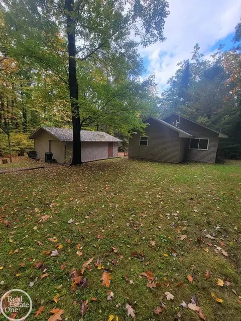 3130 Hazel, Harrison, MI 48625 photo 4