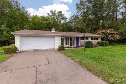 265 Oak Hl, Adrian, MI 49221