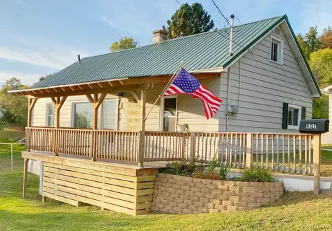 601 Walker, Iron Mountain, MI 49801
