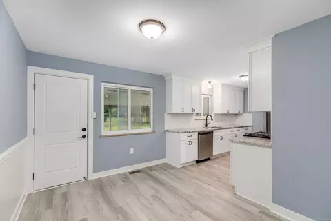 3024 Covert, Flint, MI 48506 photo 5