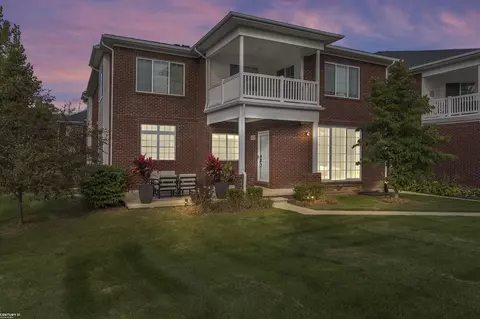 6997 Boulder Pointe, Washington, MI 48094