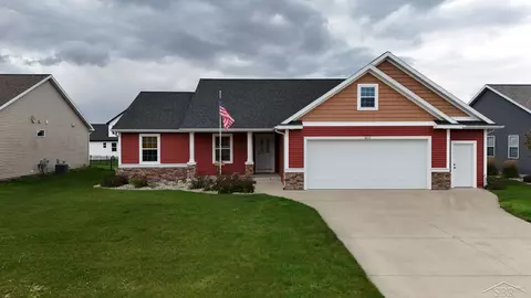 8613 Cottonwood, Freeland, MI 48623