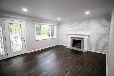3746 Bennett, Flint, MI 48506 photo 2