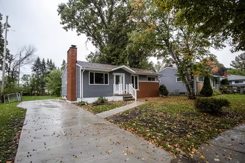 3746 Bennett, Flint, MI 48506