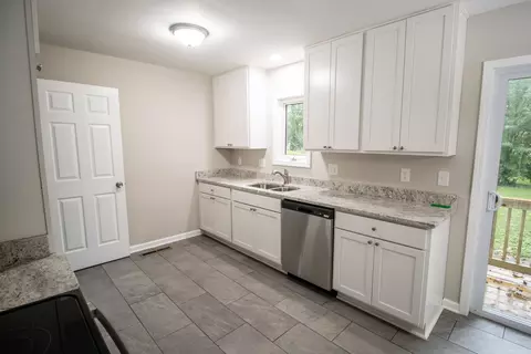 3746 Bennett, Flint, MI 48506 photo 9