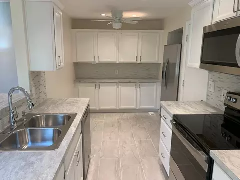 5220 Highland Shrs, Flushing, MI 48433 photo 5