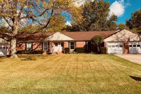 5220 Highland Shrs, Flushing, MI 48433