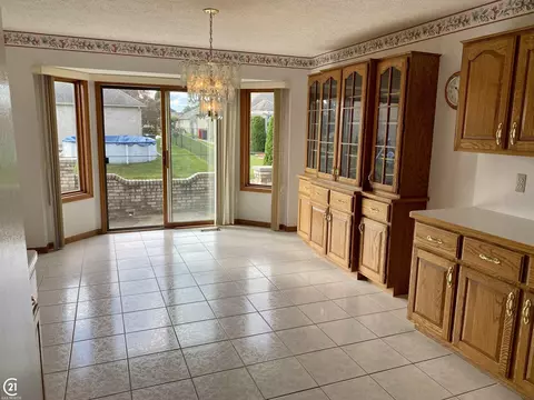19040 Elmer, Macomb, MI 48044 photo 17