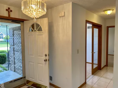 19040 Elmer, Macomb, MI 48044 photo 8
