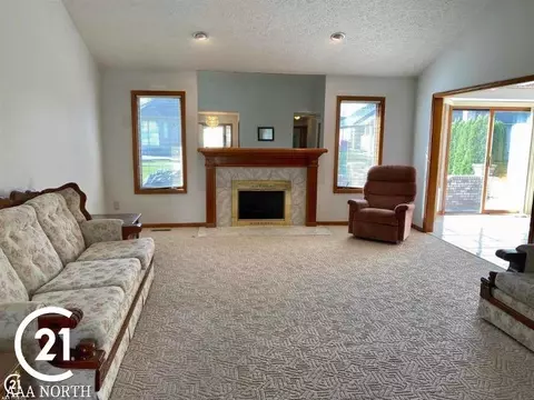 19040 Elmer, Macomb, MI 48044 photo 10