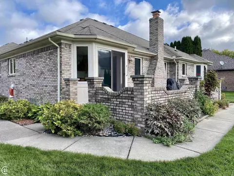 19040 Elmer, Macomb, MI 48044 photo 35