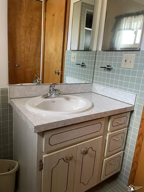 31256 Gilbert Dr, Warren, MI 48093 photo 27