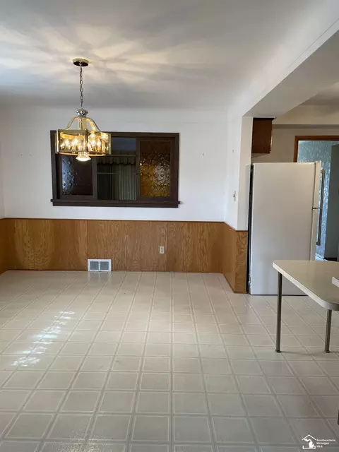 31256 Gilbert Dr, Warren, MI 48093 photo 15