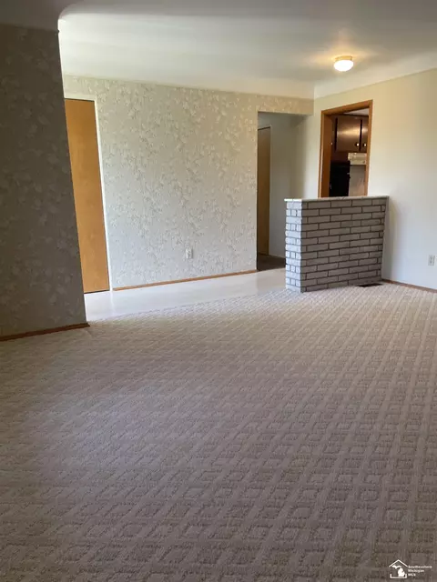 31256 Gilbert Dr, Warren, MI 48093 photo 12