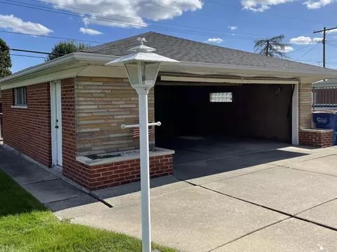 31256 Gilbert Dr, Warren, MI 48093 photo 8