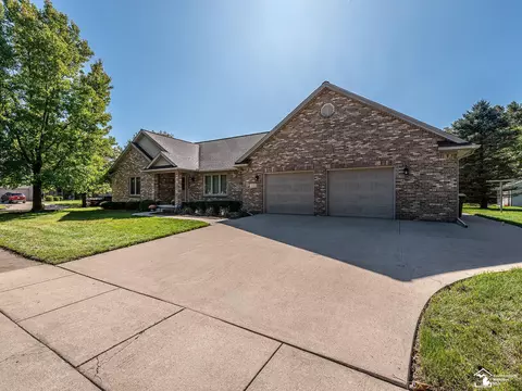 1725 Hendricks, Monroe, MI 48162