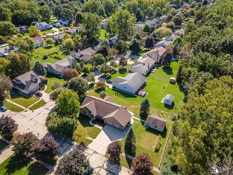 1725 Hendricks, Monroe, MI 48162 photo 41
