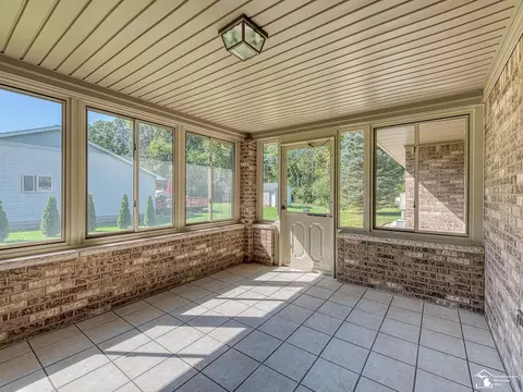 1725 Hendricks, Monroe, MI 48162 photo 28