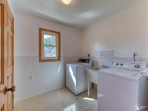 1725 Hendricks, Monroe, MI 48162 photo 10
