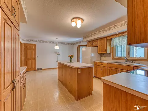 1725 Hendricks, Monroe, MI 48162 photo 15