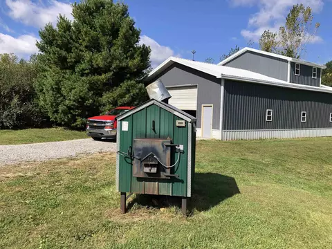 271 E Riv, Kawkawlin, MI 48631 photo 11