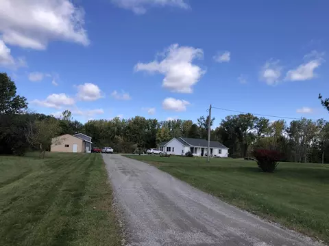 271 E Riv, Kawkawlin, MI 48631 photo 8