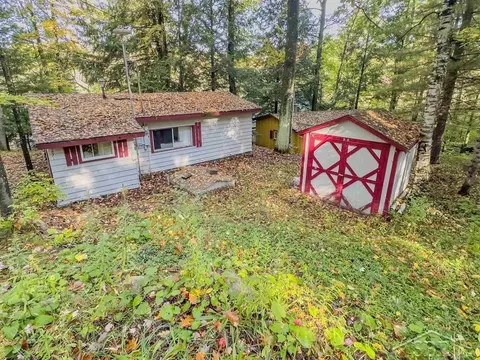 8871 Yoder, Farwell, MI 48622