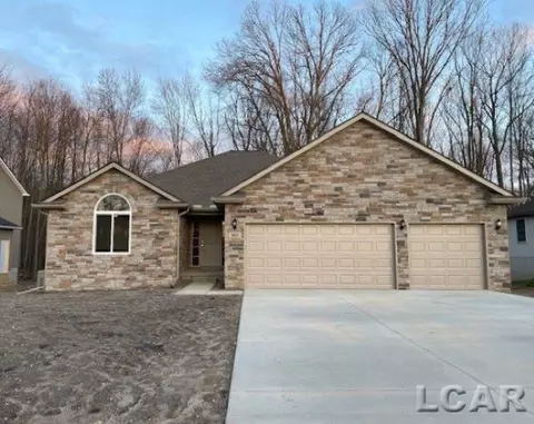 802 War Bonnet, Tecumseh, MI 49286