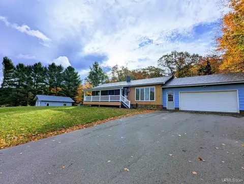 24 Heritage, Negaunee, MI 49866
