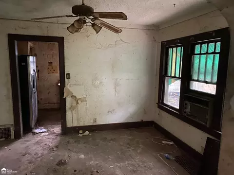 1705 Copeman, Flint, MI 48504 photo 7
