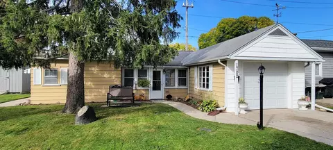 1702 Stanton, Bay City, MI 48708