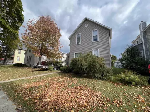511 S 13th, Escanaba, MI 49829 photo 2