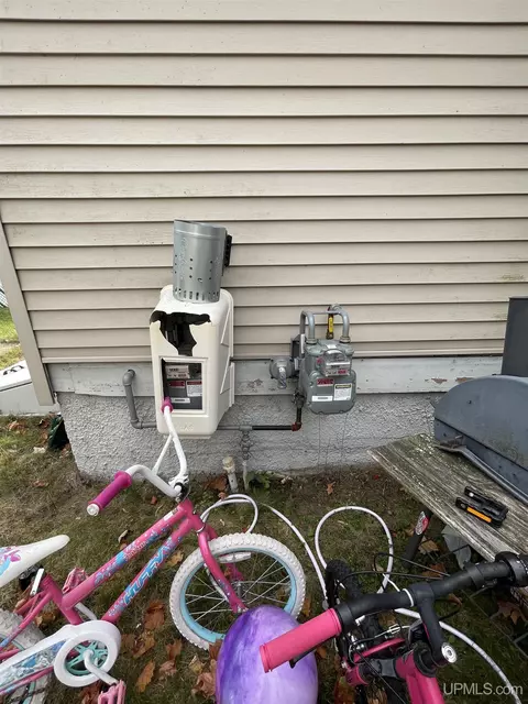 511 S 13th, Escanaba, MI 49829 photo 5