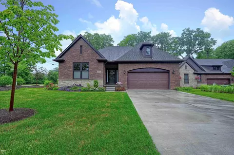 1021 Crestwyk #7, Rochester Hills, MI 48307