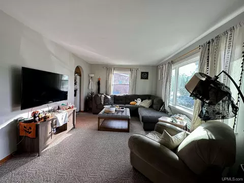 512 W Division, Ishpeming, MI 49849 photo 9